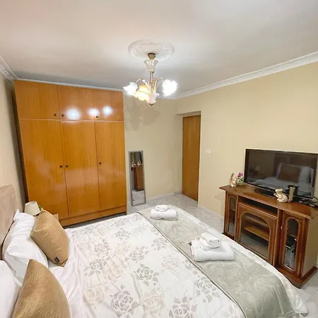Hostel Apartment Hostel *