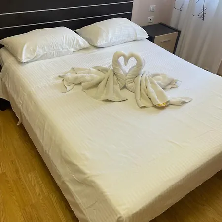 Shkoder Apartment Penzion *
